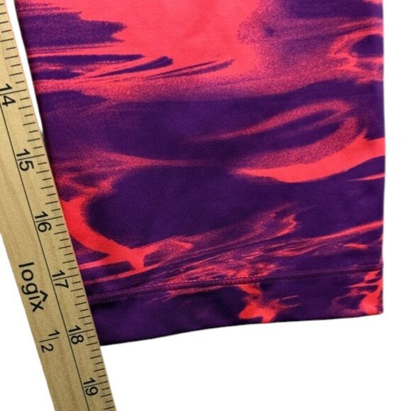 Nike Pro Purple and Pink Patterned Crop Leggings Women's Size M - Picture 6 of 8
